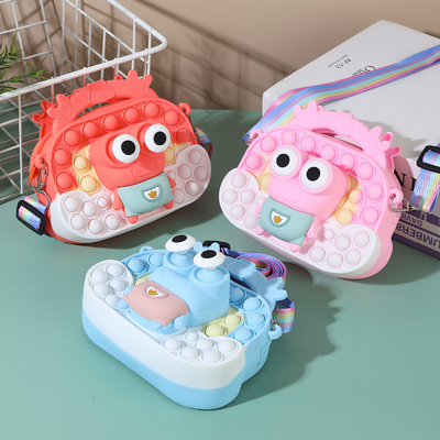 Dobra cena. 14.5*11*4cm Cute Silikonowy Ołówek Pudełko Organizer z pokrywką Bpa Free Material w Internecie