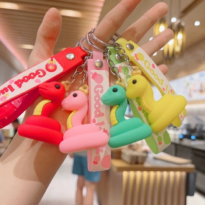 Dobra cena. Cudowny karykatury silikonowy łańcuch do kluczyki Cute Kawaii Anime Cool łańcuchy do kluczyków do plecaków Space Keychain Świąteczny prezent urodzinowy w Internecie